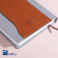 تصویر  سالنامه اروپايي روزانه ته دوخت  جلد ترمو دو تکه هرمز/جای خودکار 